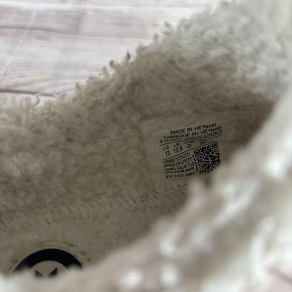 Converse Chuck Taylor All Star Play Lite CX Youth Size 13 Shoes Sherpa Easy-On - Picture 10 of 11